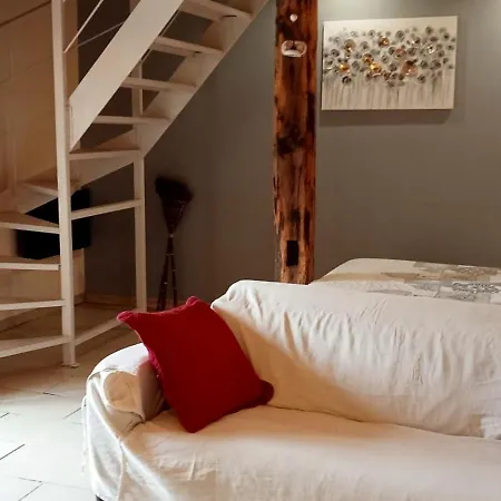 La Dame Blanche Bed & Breakfast *
